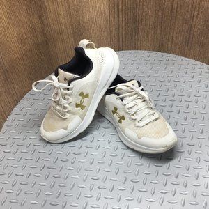 Under Armour Essential Sneaker Running Shoes Size 6